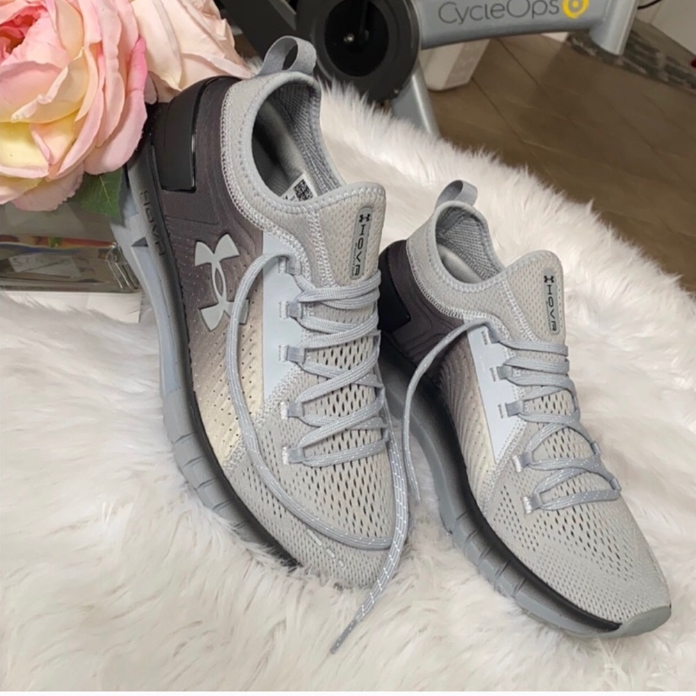 Under Armour HOVR sneakers